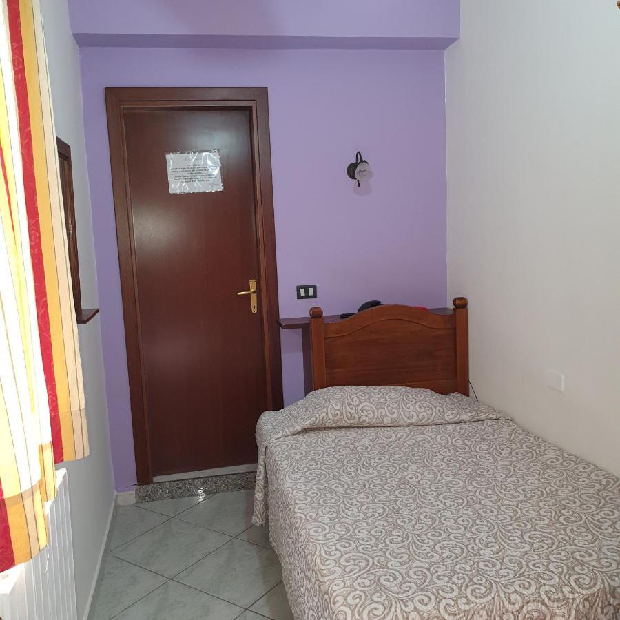 Hotel Caribe Казальнуово-ди- Наполи Экстерьер фото