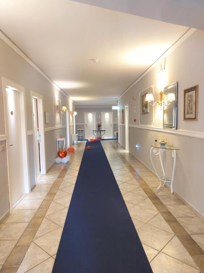 Hotel Caribe Казальнуово-ди- Наполи Экстерьер фото