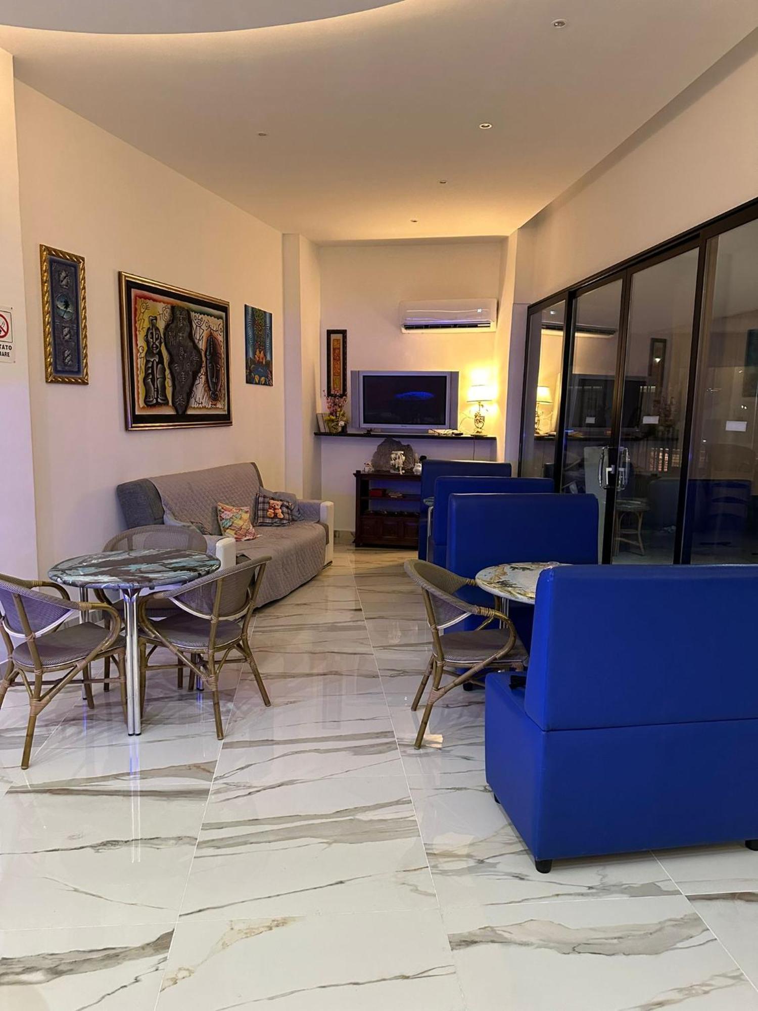 Hotel Caribe Казальнуово-ди- Наполи Экстерьер фото